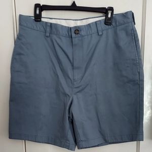 Men's Shorts by L.L. Bean Size 34 Waist